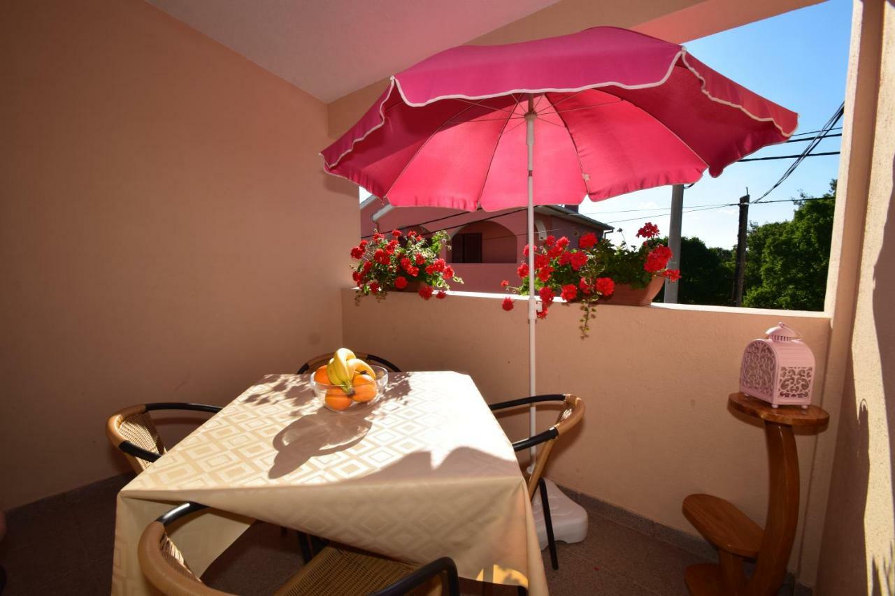 Apartment Smokrovic Starigrad Paklenica Dış mekan fotoğraf
